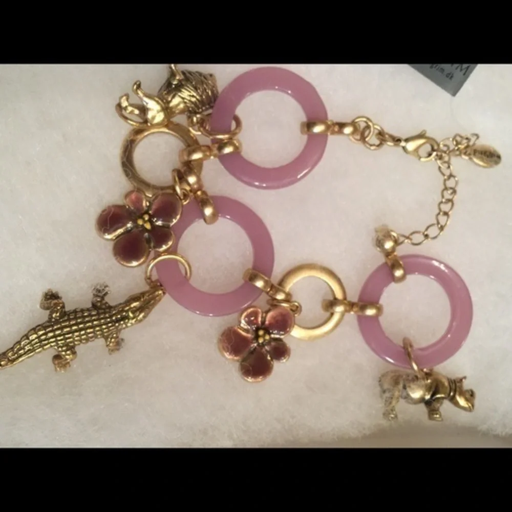 NWT Pilgrim bracelet‎ with gorgeous charms. - Picture 4 of 7